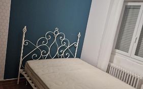 Une Chambre